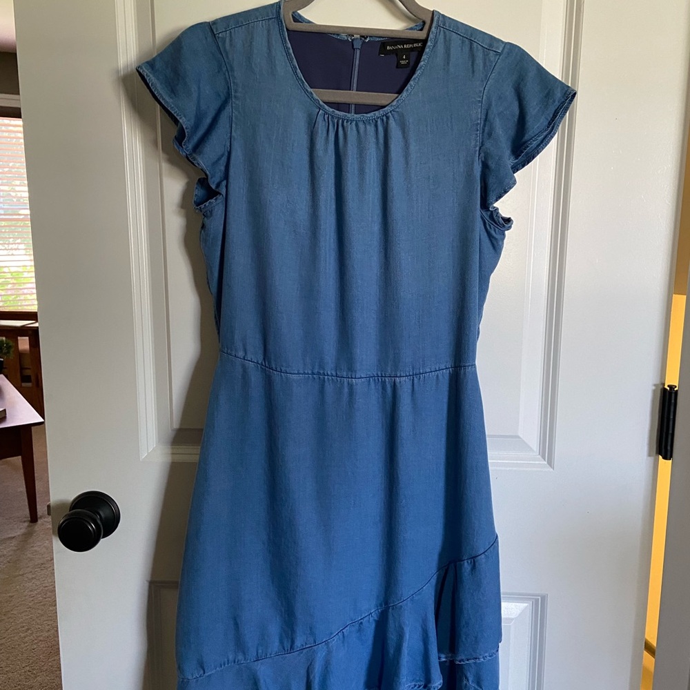 Soft chambray Banana Republic ruffle dress